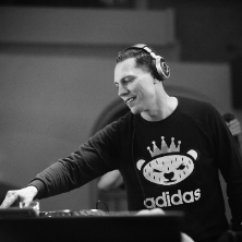 Ti&euml;sto